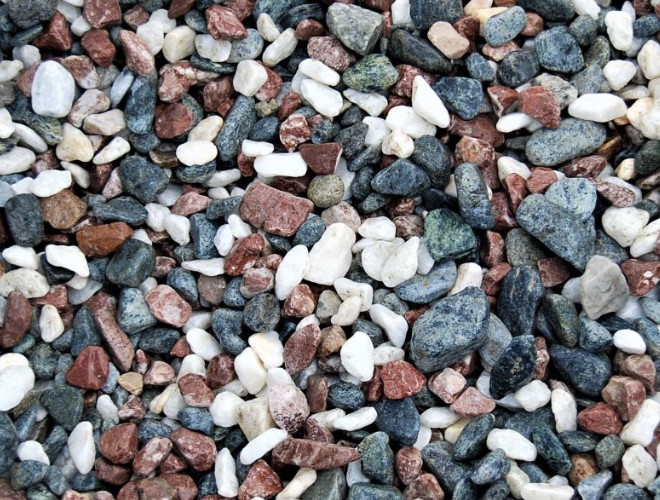 Декоративный камень при оформлении участков